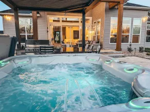 FeralWoods Private Estate With Hot Tub - Image 4