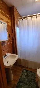 Relaxing Lake Home - Image 2