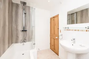 Magnifique chalet Looe avec vue imprenable et parking - Image 3