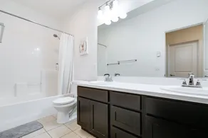 Cheerful 4 bedroom 3 bathroom house in Chino Hills - Image 5