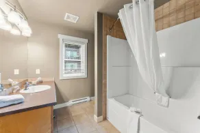 Sooke Oceanside Townhouse - Image 2