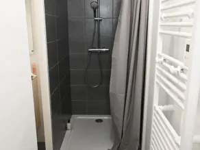 Maison de charme à Villeneuve sur Allier, jardin paisible, idéal pour 4 pers., linge fourni - Image 3