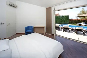 Villa Santa Domenica near Poreč with play room, beautiful tavern & garden - Image 5
