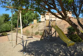Superbe villa climatisée piscine privée, jardin, pétanque, vue mer et montagne - Image 2