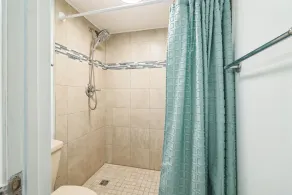 2br, 2 Bth, Gulf-front, 4-6 personnes, mobilier neuf dans le salon et sur le balcon. - Image 4
