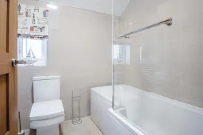 Harbour View - 2 Bedroom Apartment - Milford Haven - Image 3
