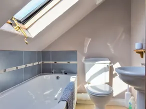 2 bedroom accommodation in Brentor - Image 2