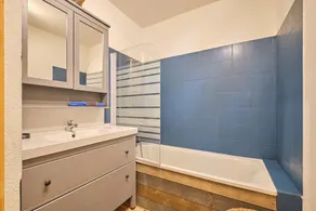 Grand Appartement Au Pieds Des Pistes avec vue sur les montagnes, balcon et Wi-Fi - Image 2