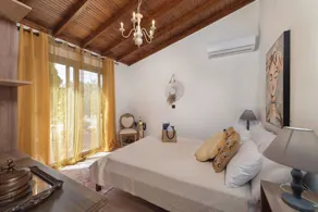 Aelia Sea View Bungalow - Image 3