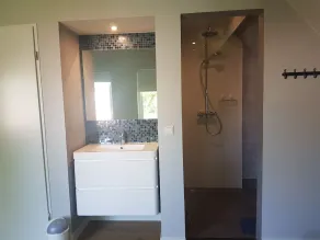 Luxurious vacation villa for 10 people with heated pool and sauna in a dream location - Image 4