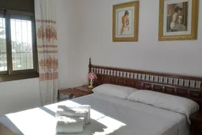 Komfortabelt hus med grill og privat swimmingpool tæt på stranden - Image 2