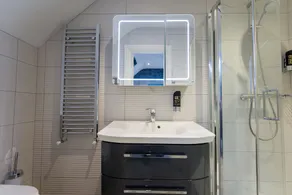 Luxurious one bed apartment  - Image 3