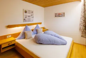 Iii, Ferienwohnung Unternberg , Balkon, Kochnische, 2 Schlafz. und 1 Wohnz., max 4 Pers - Image 3