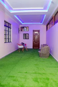 The VIP Luxury Lounge Hotel - Image 3