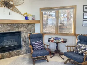 Conifer Mountain Bliss: Humming House: Solar powered - Image 2