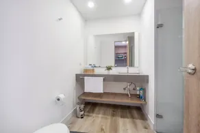 Go Living 1205 · Modern loft with kitchenette, AC, GYM and co-work - Image 4