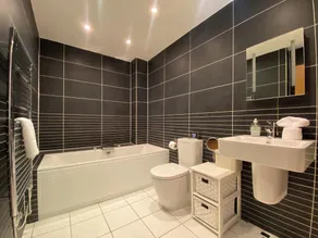 4 chambres à coucher à Wells - Image 3