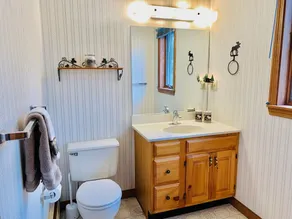 Cozy townhouse minutes from North Conway. - Image 4
