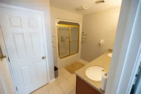 Spacious Condo on Kentucky Lake - Waterfront at Big Bear - Image 4