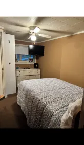 2 Bedroom Cozy Cabin Water Front - Image 3