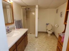 Lake front 2 bedroom apartment located on Unity Pond. Great  for Bass fishing. - Image 2