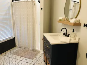 A totally renovated home in the heart of Roswell and central to Roswell’s best.  - Image 5