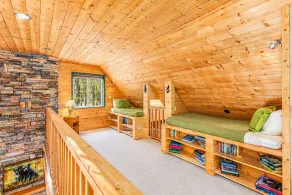 Pine Acres by NW Comfy Cabins - Image 5