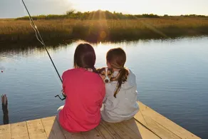 3 sovrum, 2 badrum runt huset och Bayou.  SLEEPS 13 - Image 3