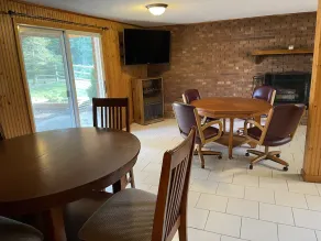 Lake house with private pool.  - Image 5