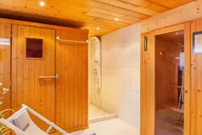 'Blockhaus Sonnenspitz' holiday flat with mountain views, communal garden and WLAN - Image 3