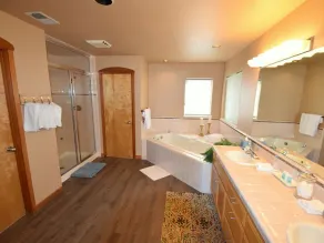 NY på VRBO !!  Luksuriøst hjem med havudsigt! - Image 5