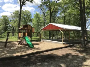 Quaint Getaway-Cabin 16 - Image 2