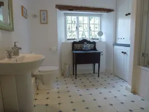 BODKIN COTTAGE, pet friendly, character holiday cottage in Dunster - Image 2
