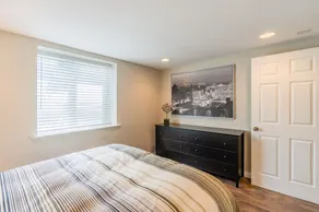 Lower Level Historic Gold Coast \"Q\" house - Image 3