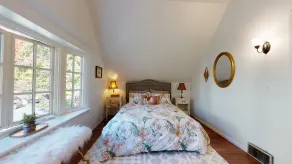 Beautiful Downtown Home - Image 3