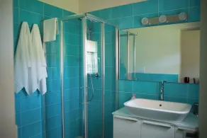 BRIGHT AND REFINED VILLA WITH POOL IMMERSED IN THE GREEN OF THE HILLS OF LUCCA - Image 2