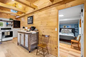 The quintessential lakeside cabin. Tradition meets today. Family, friends, pets! - Image 3