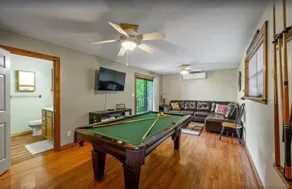 Little Greenbriar Lodge 13 Bedroom Cabin by RedAwning - Image 3