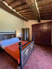 Spacious villa Tuscany, Lajatico, Nr Pisa - Image 4
