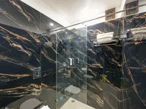 Hotel Legend International Near New Delhi Railway Station - Image 4