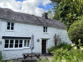 Welsh Country Farmhouse - Image 5