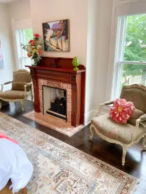 Exquisite Newly Renovated Historic Lake Country Home - Maison La Belle - Image 2