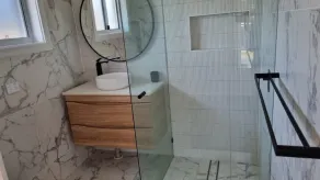 Lux Coastal Getaway With Private Pool - Image 3
