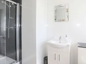 PENCRAIG, pet friendly, country holiday cottage in Trearddur Bay - Image 2