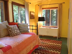 Russian River Privacy In The Redwoods - Hot tub/Fire pit table/Decks/Relaxation! - Image 4