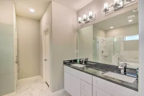 7 Mi to Gulf: Family Home w/ Yard in Texas City - Image 4