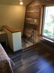 Creekside Cabin—Converted woodshop w/creek, fire pit & pavilion. Close to town - Image 3