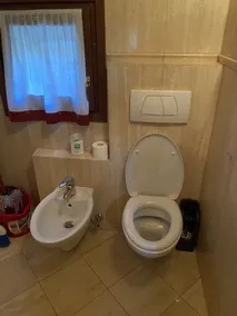 Entire Chalet with fireplace. garden, Wi-Fi, adjacent to village center - Image 4