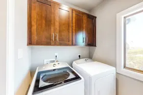 Bright & Spacious Family Home with Firepit, Lake Views, Furnished Deck, Free WiFi - Image 2