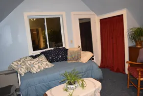 Artful Lodging Mountain-view Studio+1 Bedrm Apt in Historic Home, Montpelier VT - Image 4